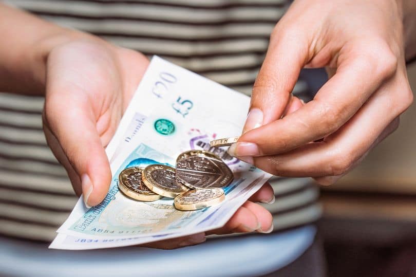 Paying Builder In Cash: Risks Explained | KT5 Construction