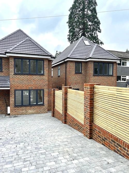 WhatsApp Image 2024-11-26 at 14.45.04 Modern wraparound extension with sustainable materials.